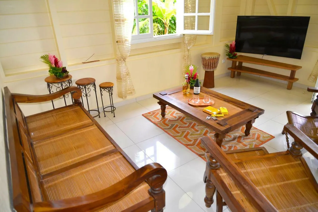 Residence Kay Mamy Zet Le François Daire